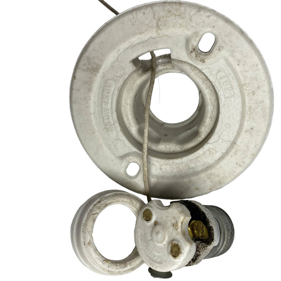 Vintage PAULDING Pull Chain Light Fixture Porcelain Wall Ceiling Mount 1621 250v - Picture 9 of 13